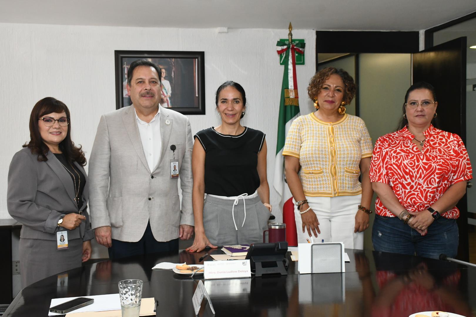 Reunión de trabajo con la Mtra. Dunia Ludlow Deloya, Directora de SUPERISSSTE